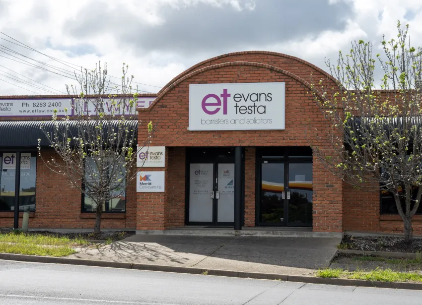 The front of an ET Law office
